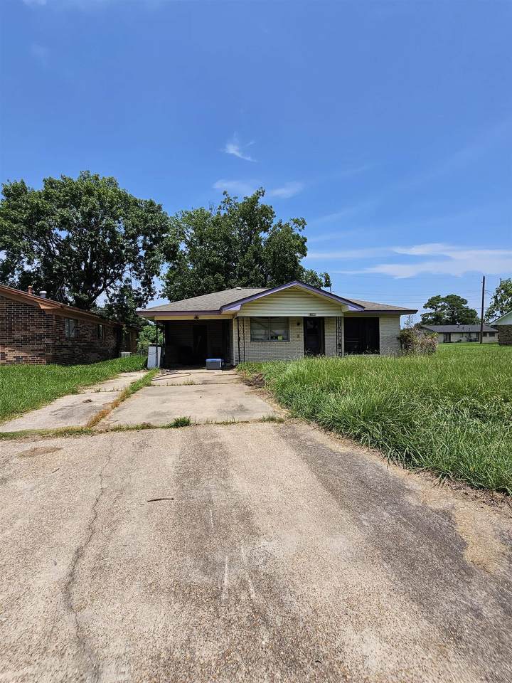 2190 Bourbon St. - Photo 1