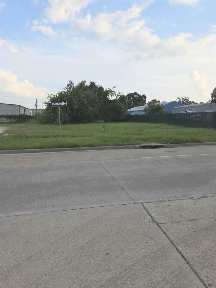 1157 Liberty St. - Photo 1