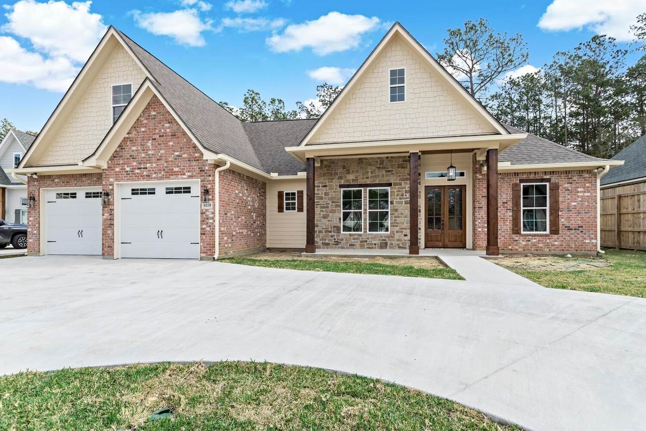 8235 Royal Oaks - Photo 1