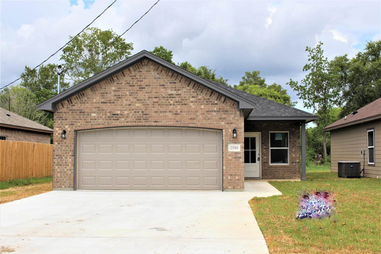 2580 Blanchette St - Photo 1