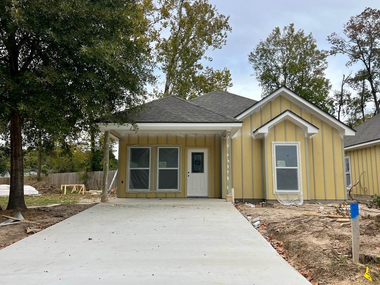 740 Woodrow Rd - Photo 1