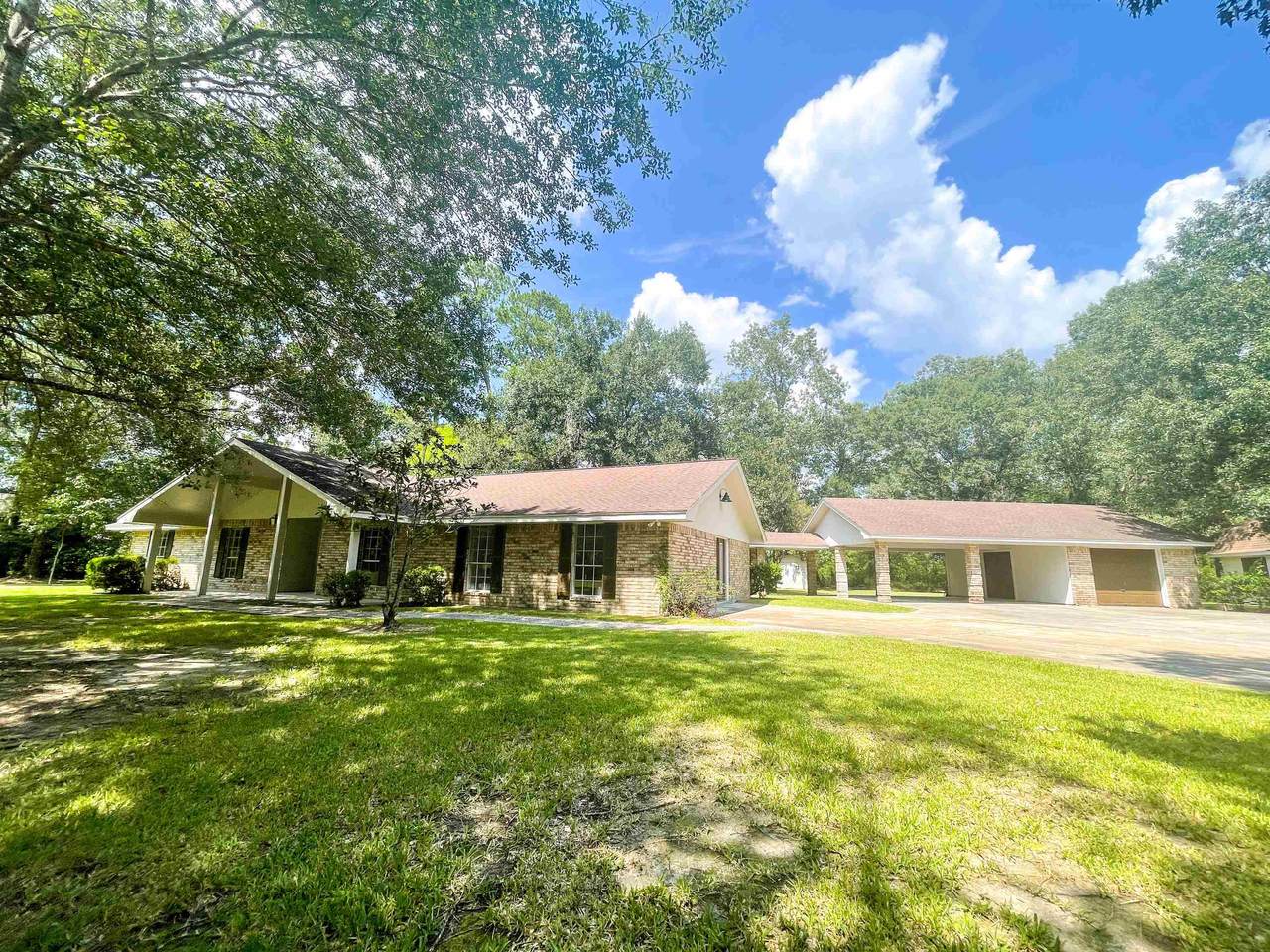 3008 Simon Dr - Photo 1