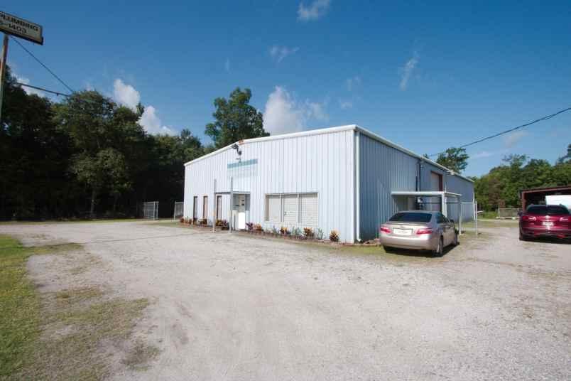 7783 Hwy 87 N - Photo 1