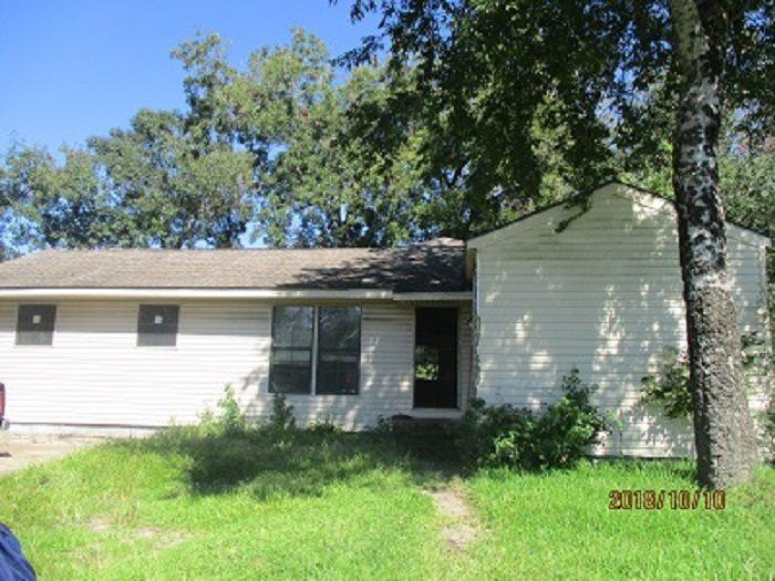 6 Colburn - Photo 1