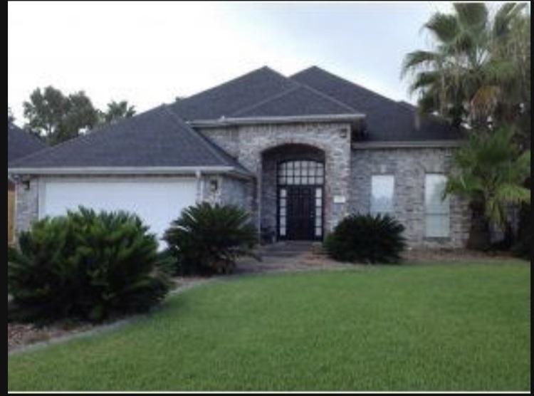 211 Skylark Ave - Photo 1