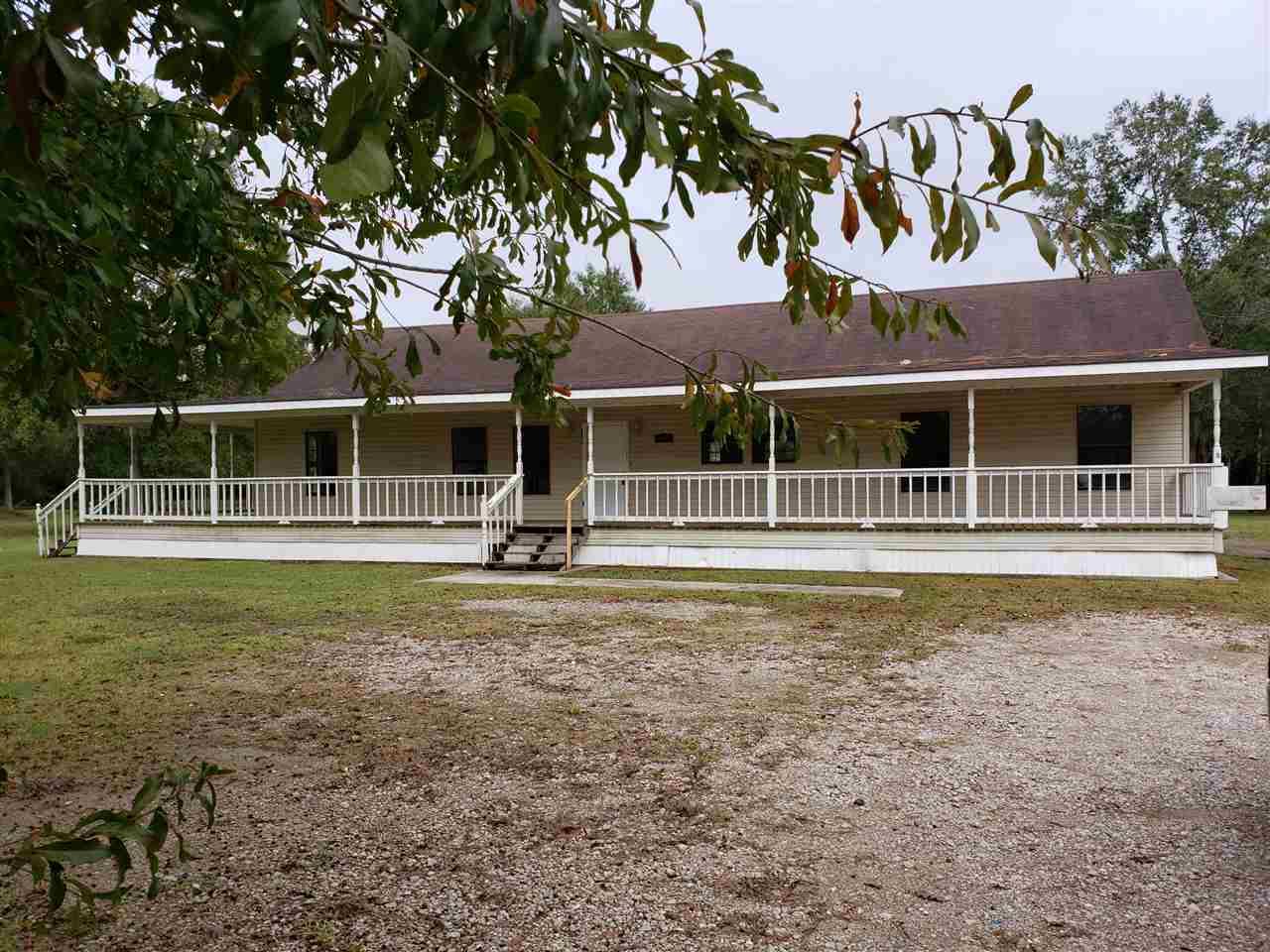 43699 Hwy 87 - Photo 1