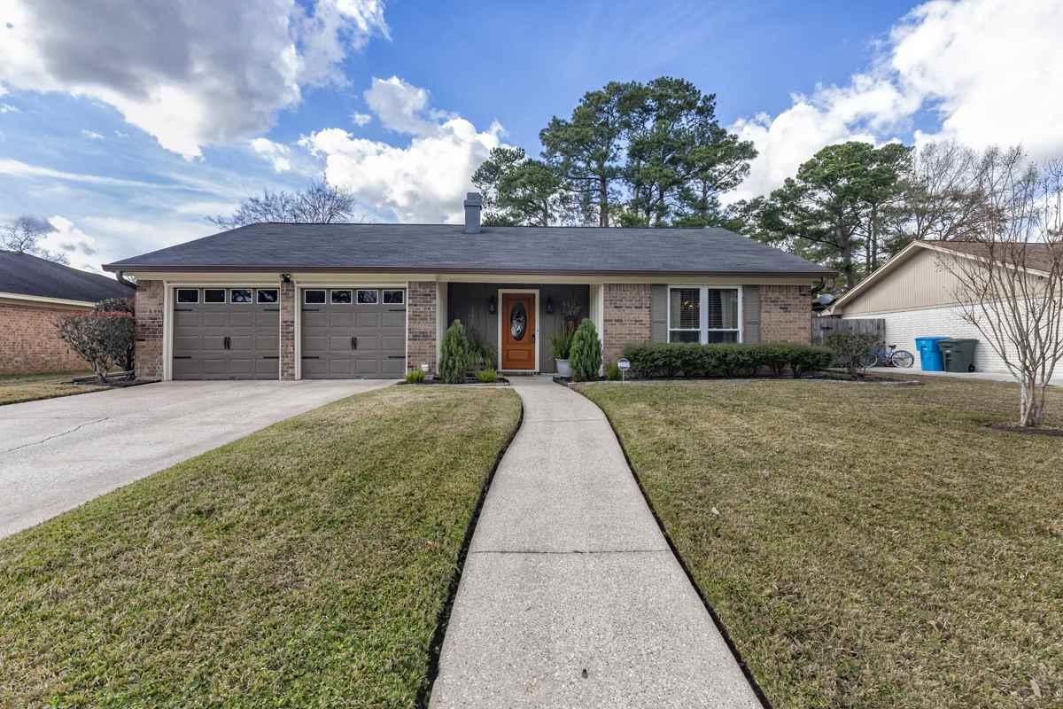 1175 Stacewood Dr. - Photo 1