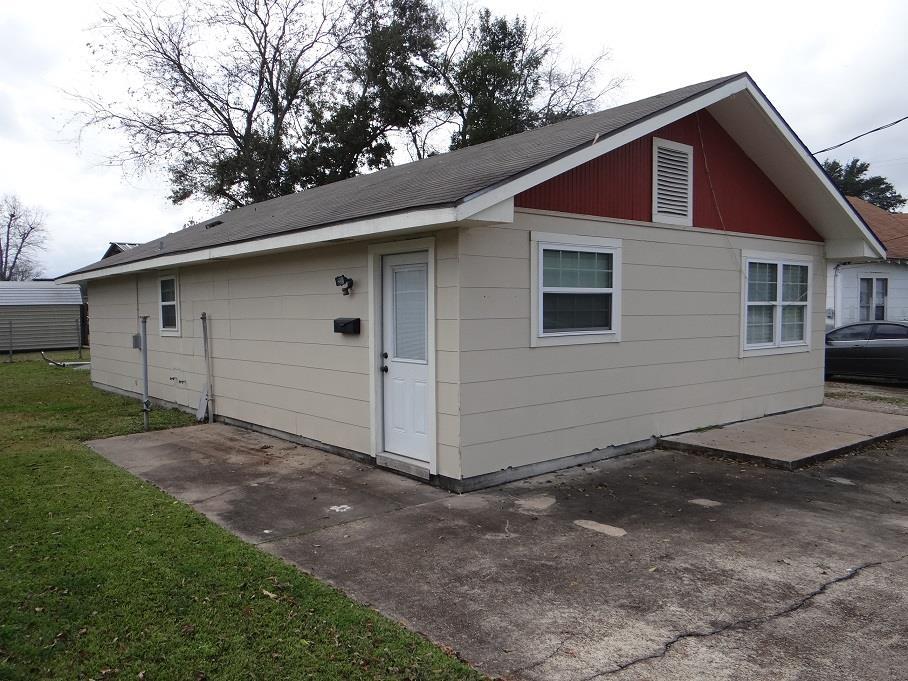 1213 Grigsby Avenue - Photo 1