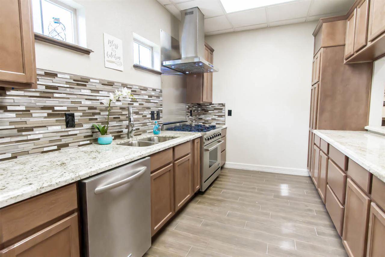 270 Lakewood - Photo 1