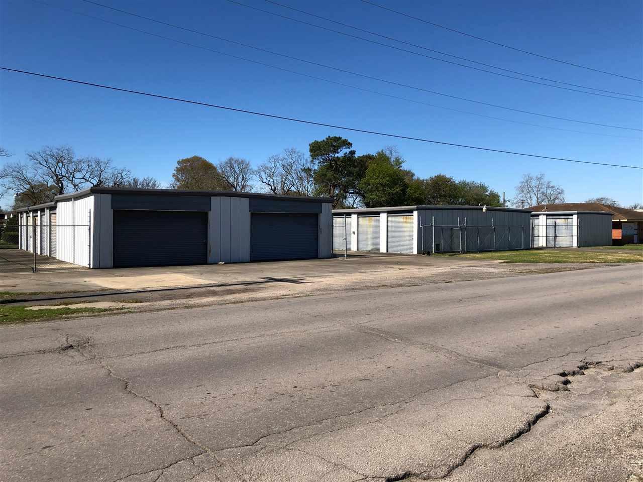 420 Stadium Dr - Photo 1