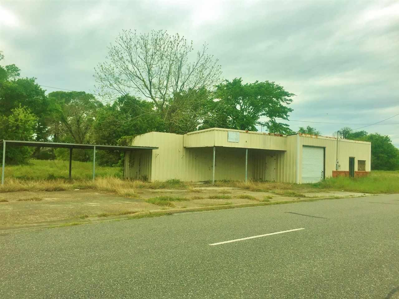 705 Simmons Drive - Photo 1