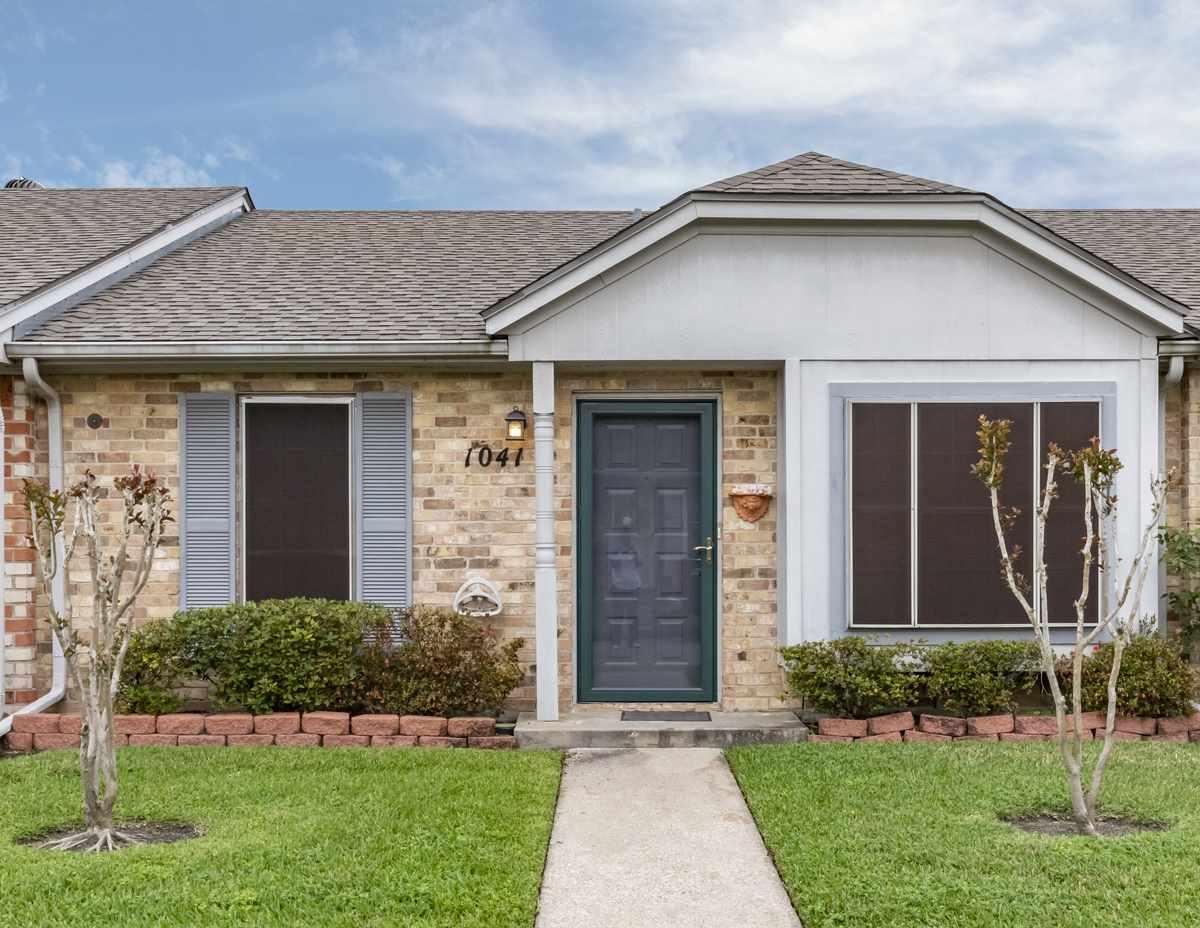 1041 Sunmeadow Dr - Photo 1