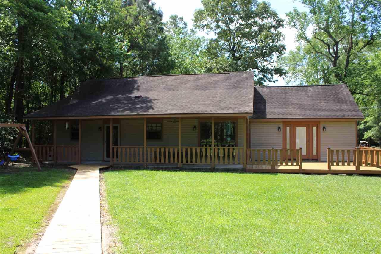 755 Daniels Street - Photo 1