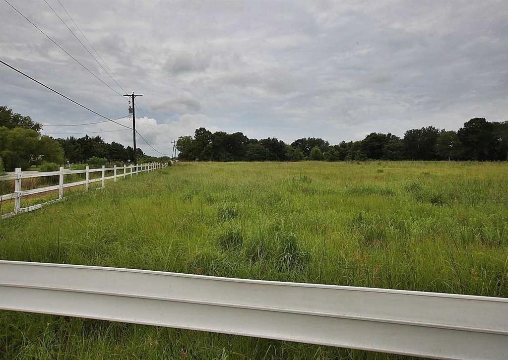 774 Railroad - Photo 1