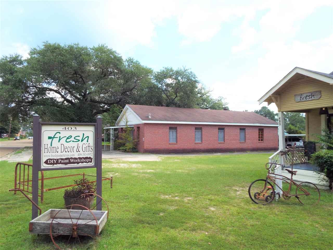 401 College Street - Photo 1