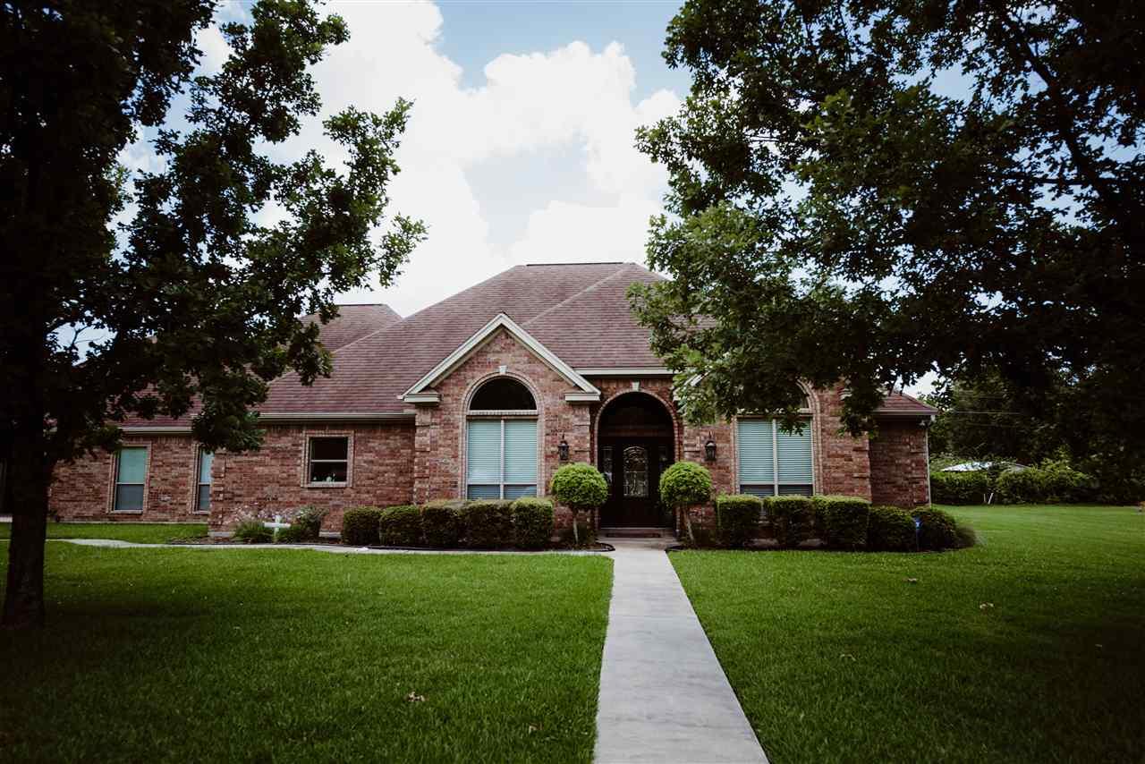 4620 Kelly - Photo 1