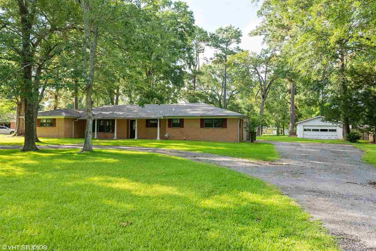 5290 Avie - Photo 1
