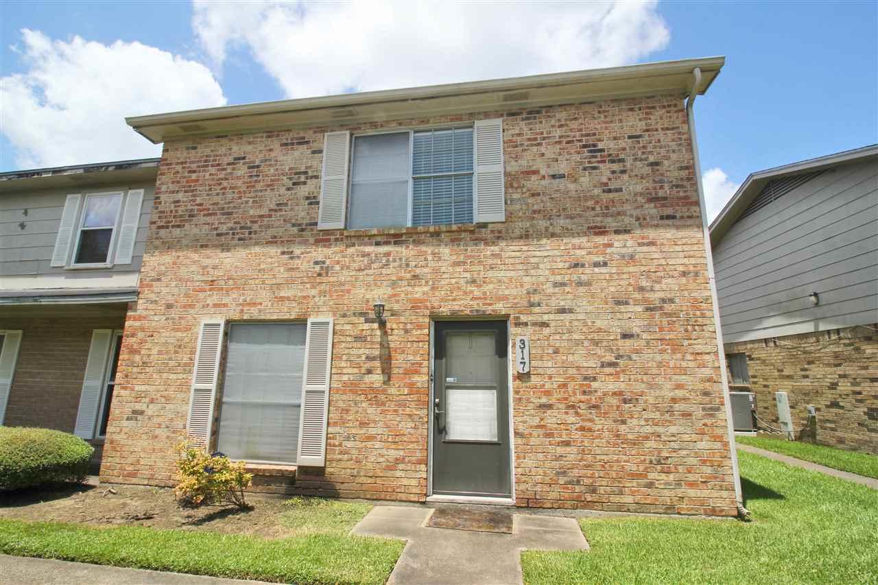 317 Pinchback - Photo 1
