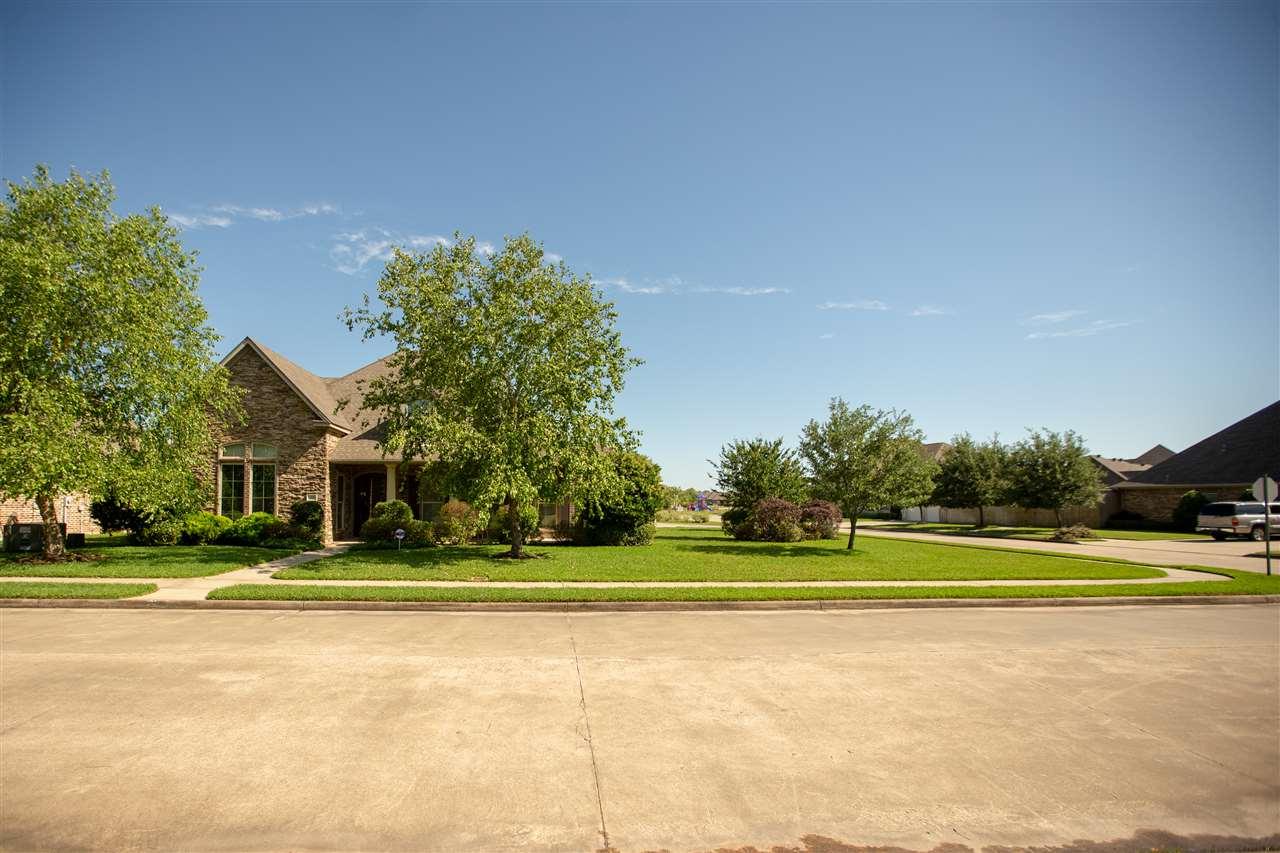 205 Winding Brook - Photo 1