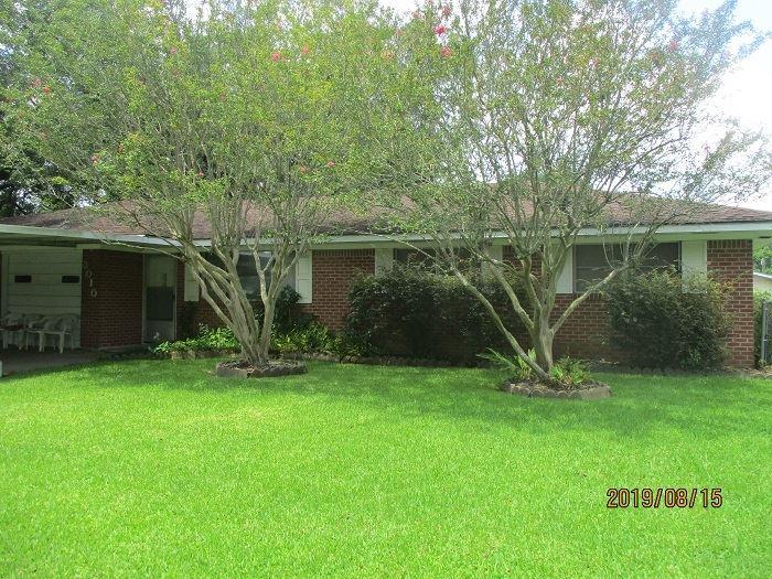 3010 Hogg - Photo 1
