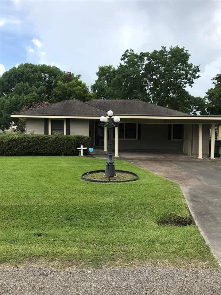 3179 Maple Ave - Photo 1