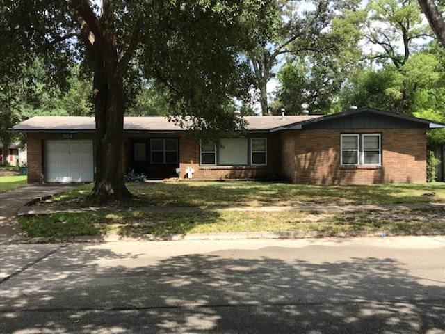 704 Bluebonnet - Photo 1