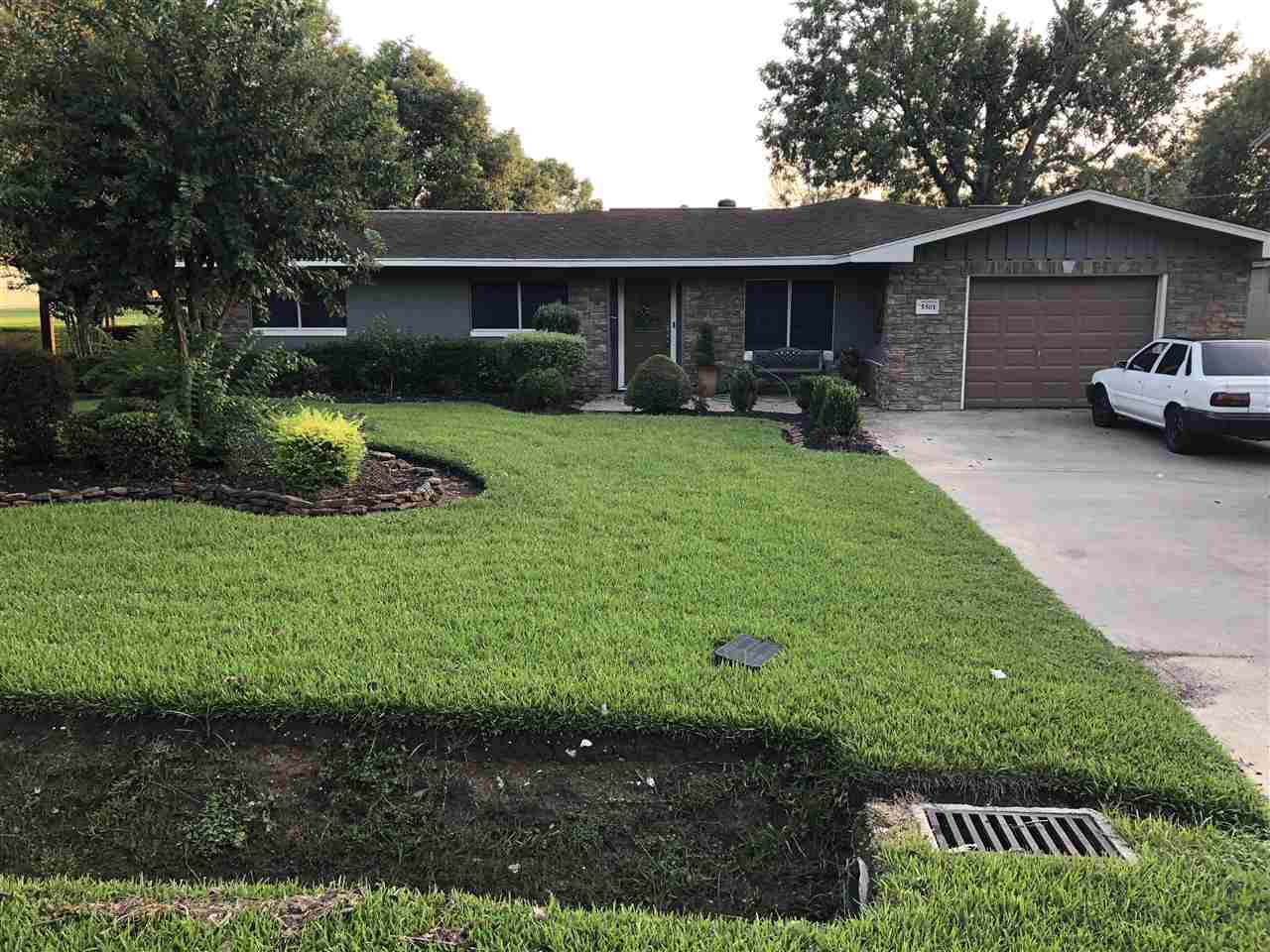 5501 Gulf - Photo 1