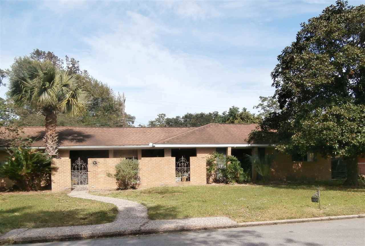 1604 Carter Street - Photo 1