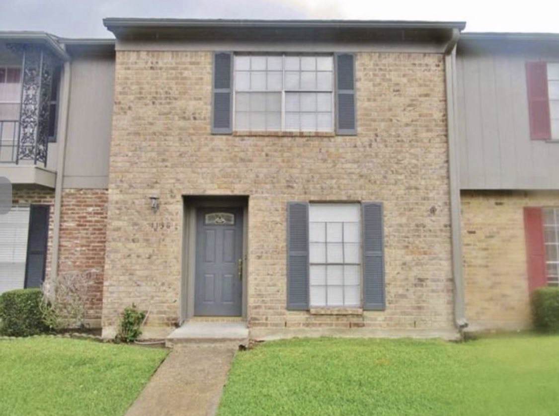 1138 Park Meadow - Photo 1