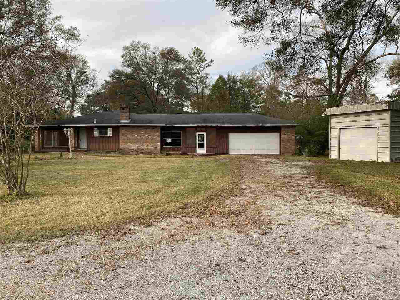 430 Railroad - Photo 1