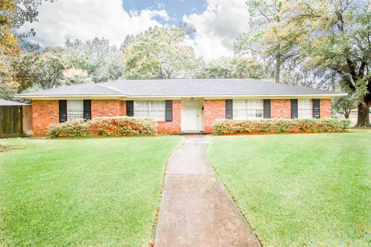 2095 Longfellow - Photo 1