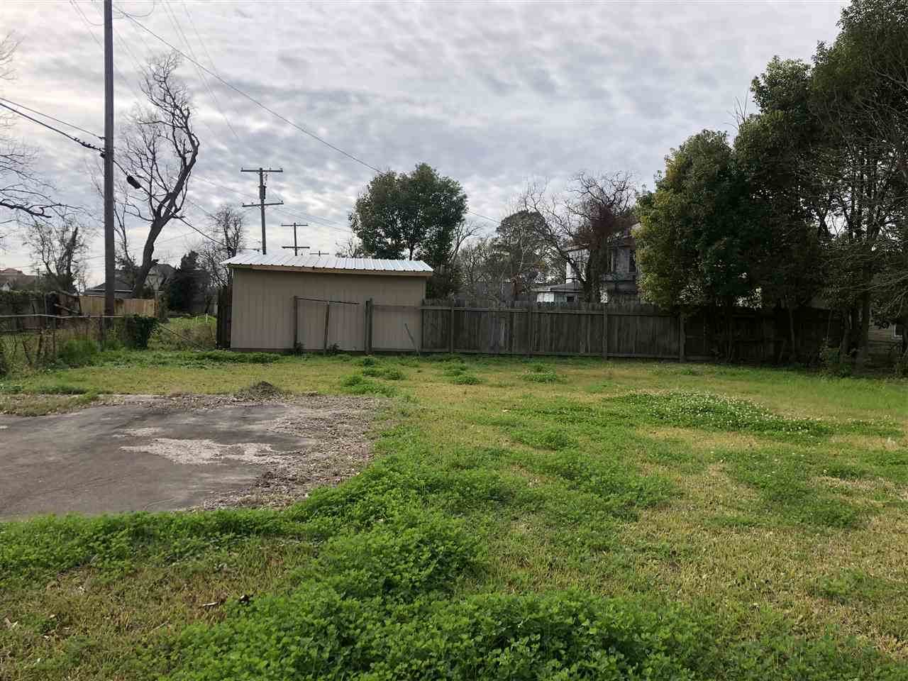 429 Trinity - Photo 1