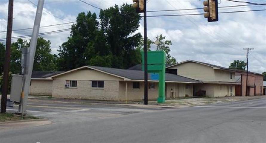 258 N Wheeler - Photo 1