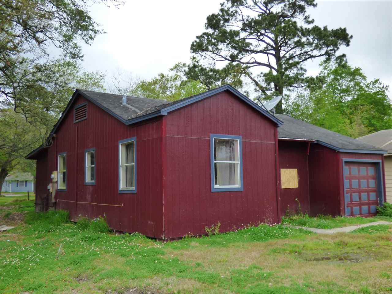 2205 16th St - Photo 1
