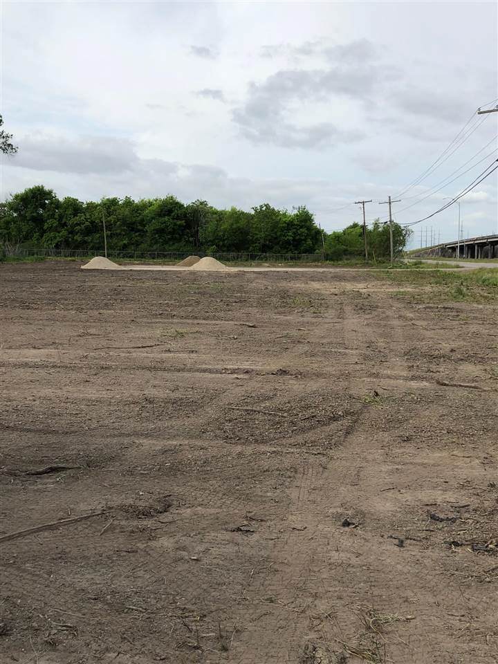 000 Highway 87 & Fm 366 - Photo 1