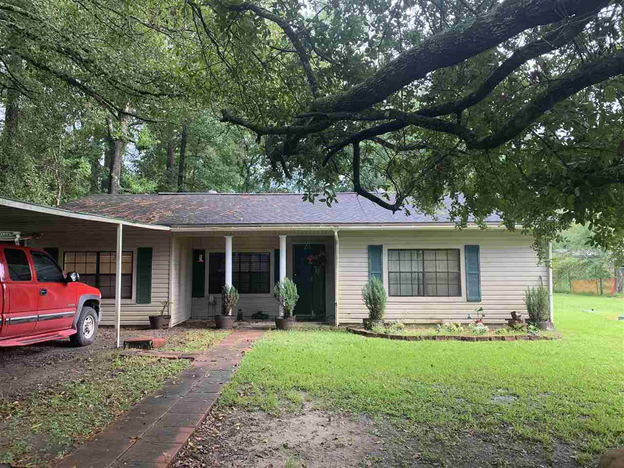 351 Circle - Photo 1