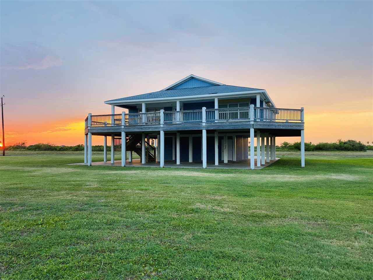 824 Camino Dr - Photo 1