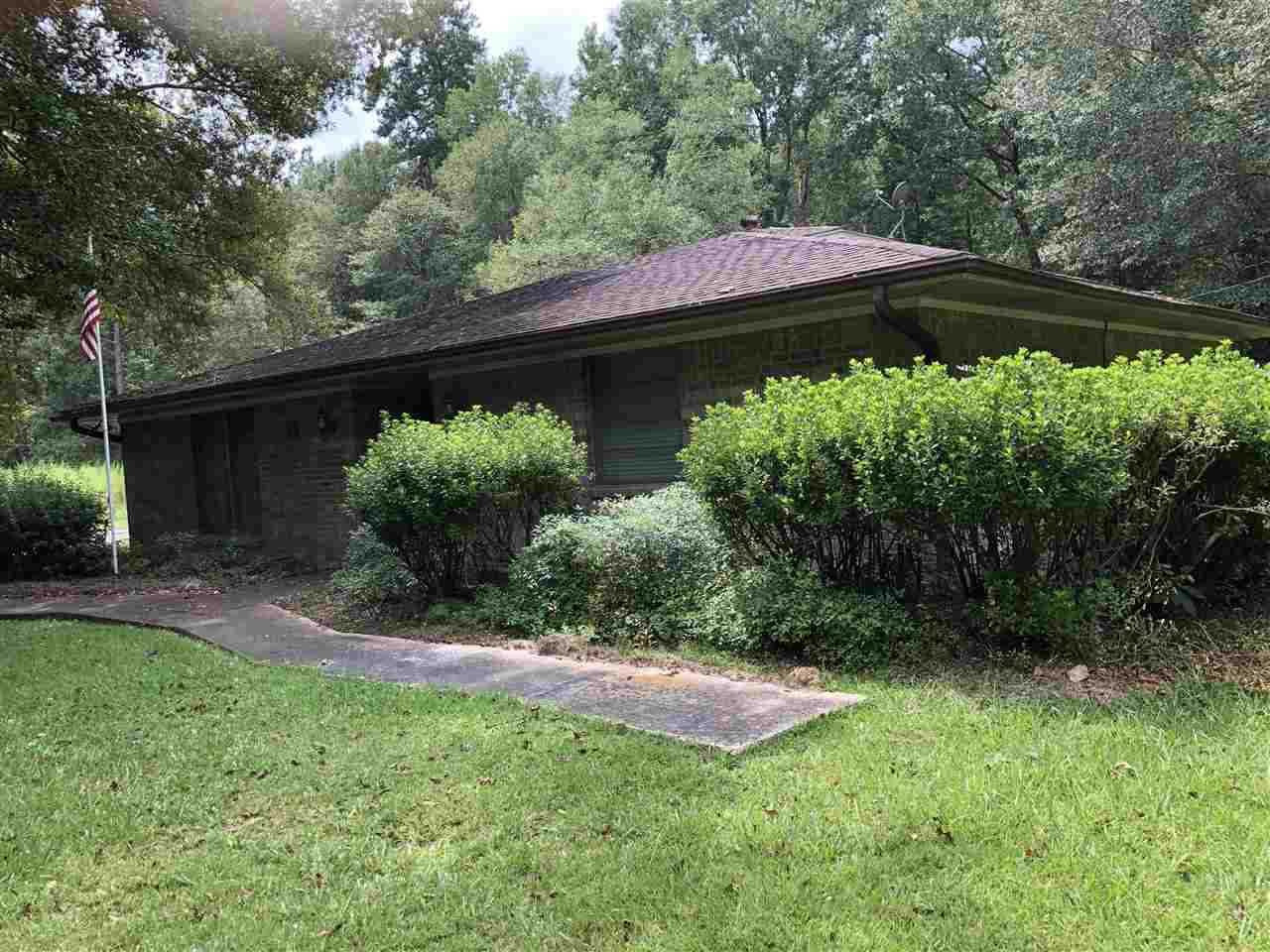 1021 Wildwood - Photo 1