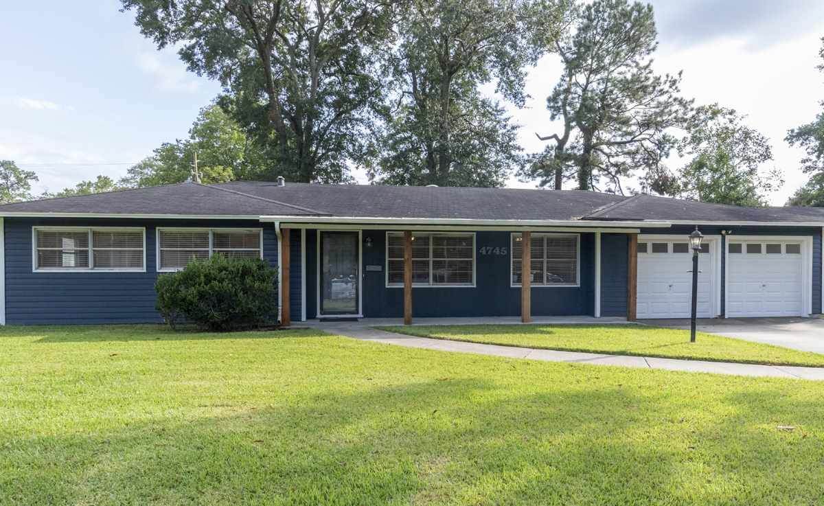 4745 Ebonwood Lane - Photo 1