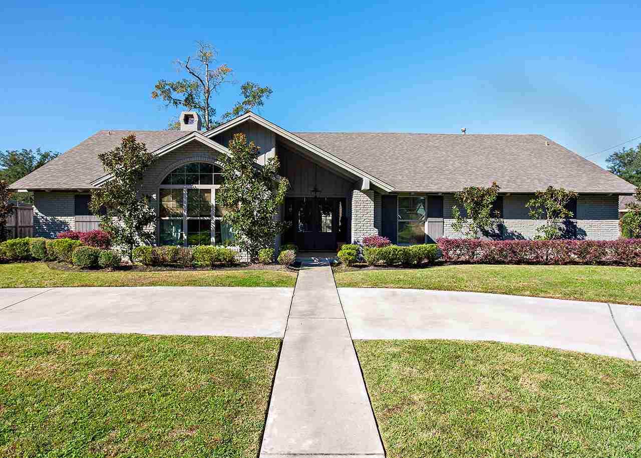 1435 Belvedere Dr - Photo 1