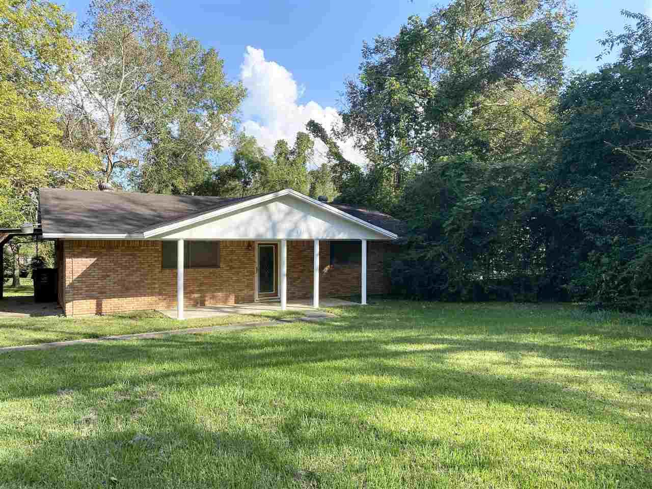 611 Anderson - Photo 1