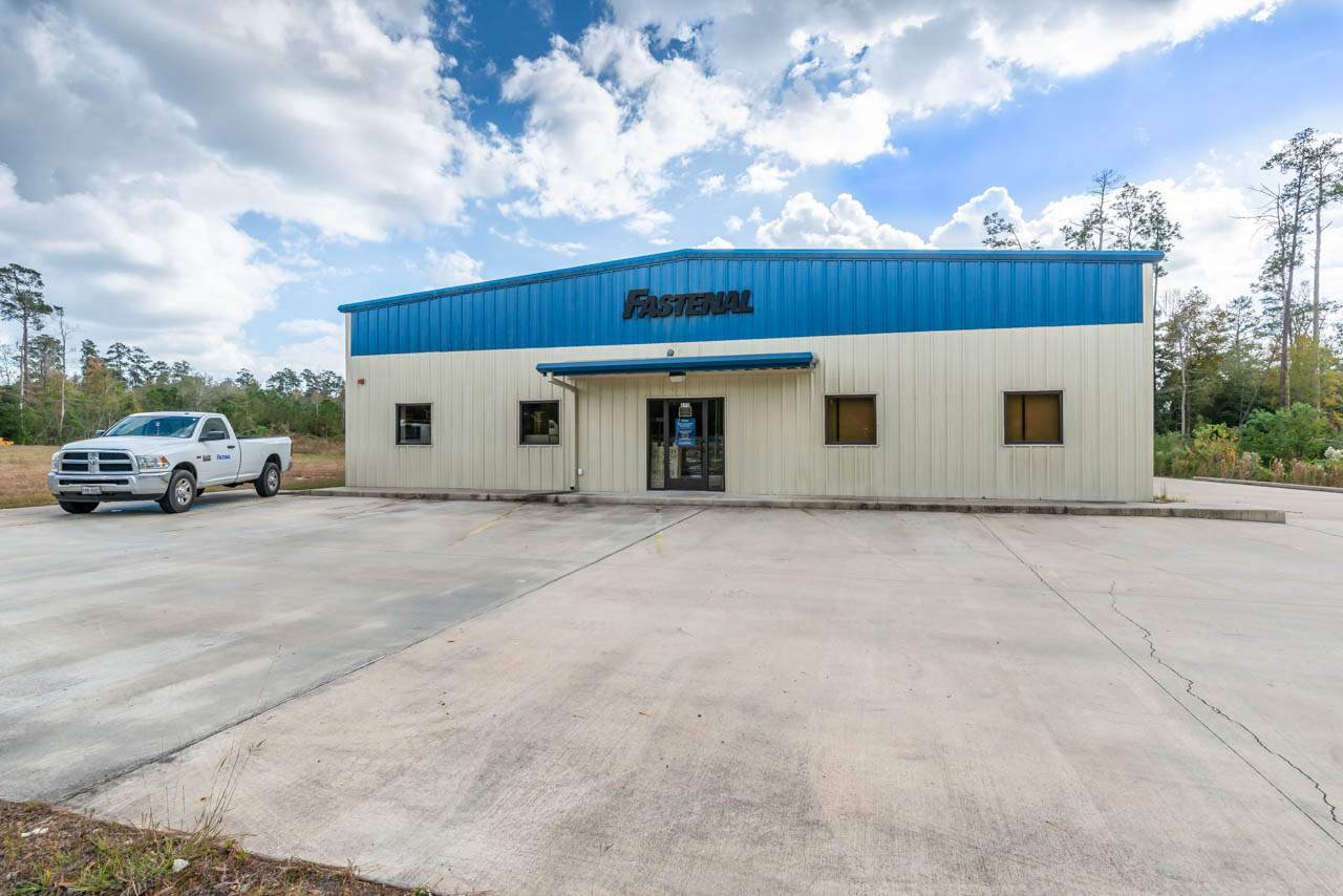 690 Hwy 327 - Photo 1