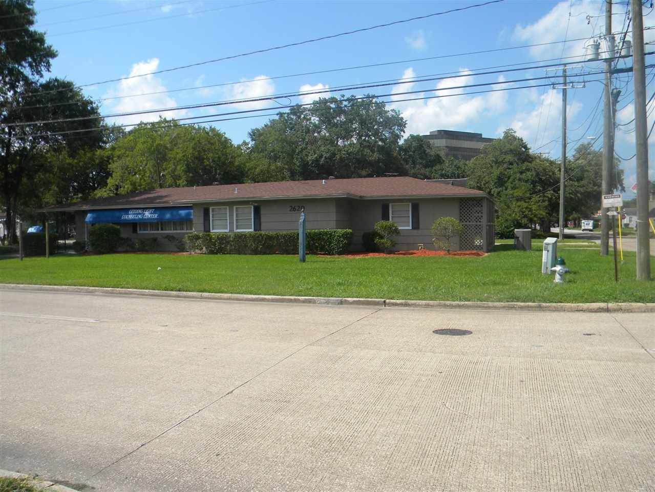2620 Laurel - Photo 1