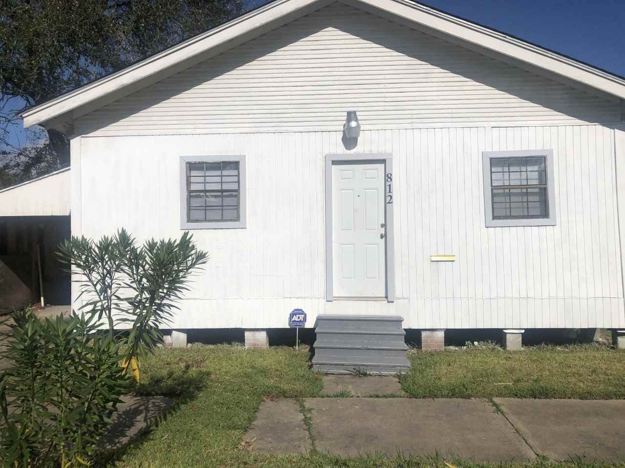812 Liberty - Photo 1