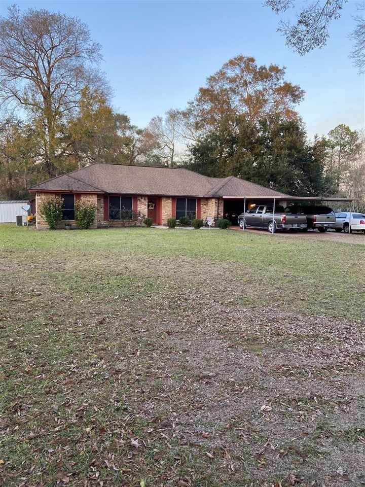 6135 Comstock - Photo 1
