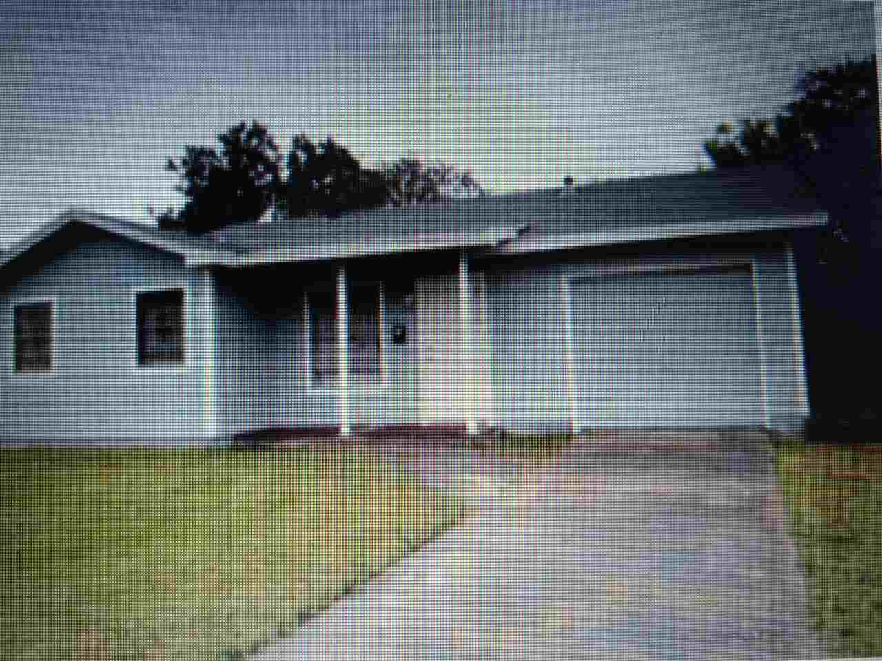 833 W 17th Street - Photo 1