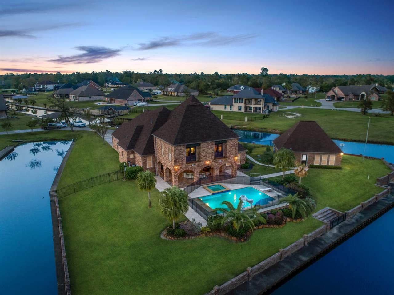 1065 Drake - Photo 1