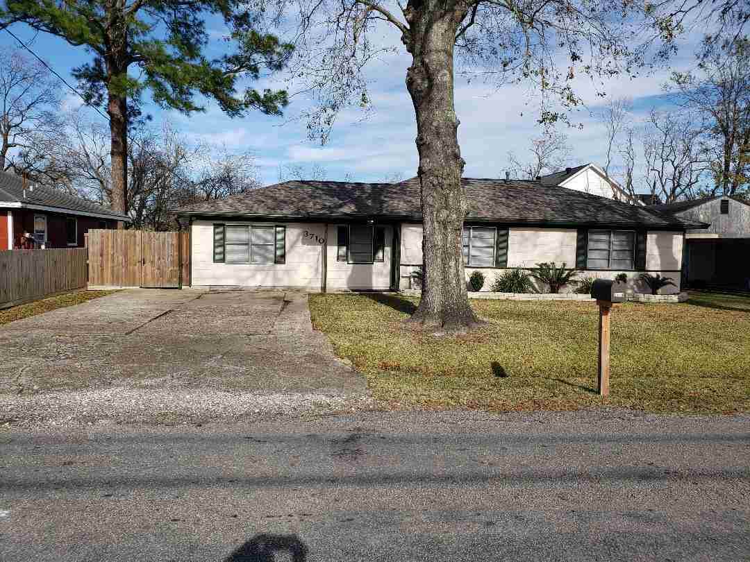 3710 Taft Ave - Photo 1