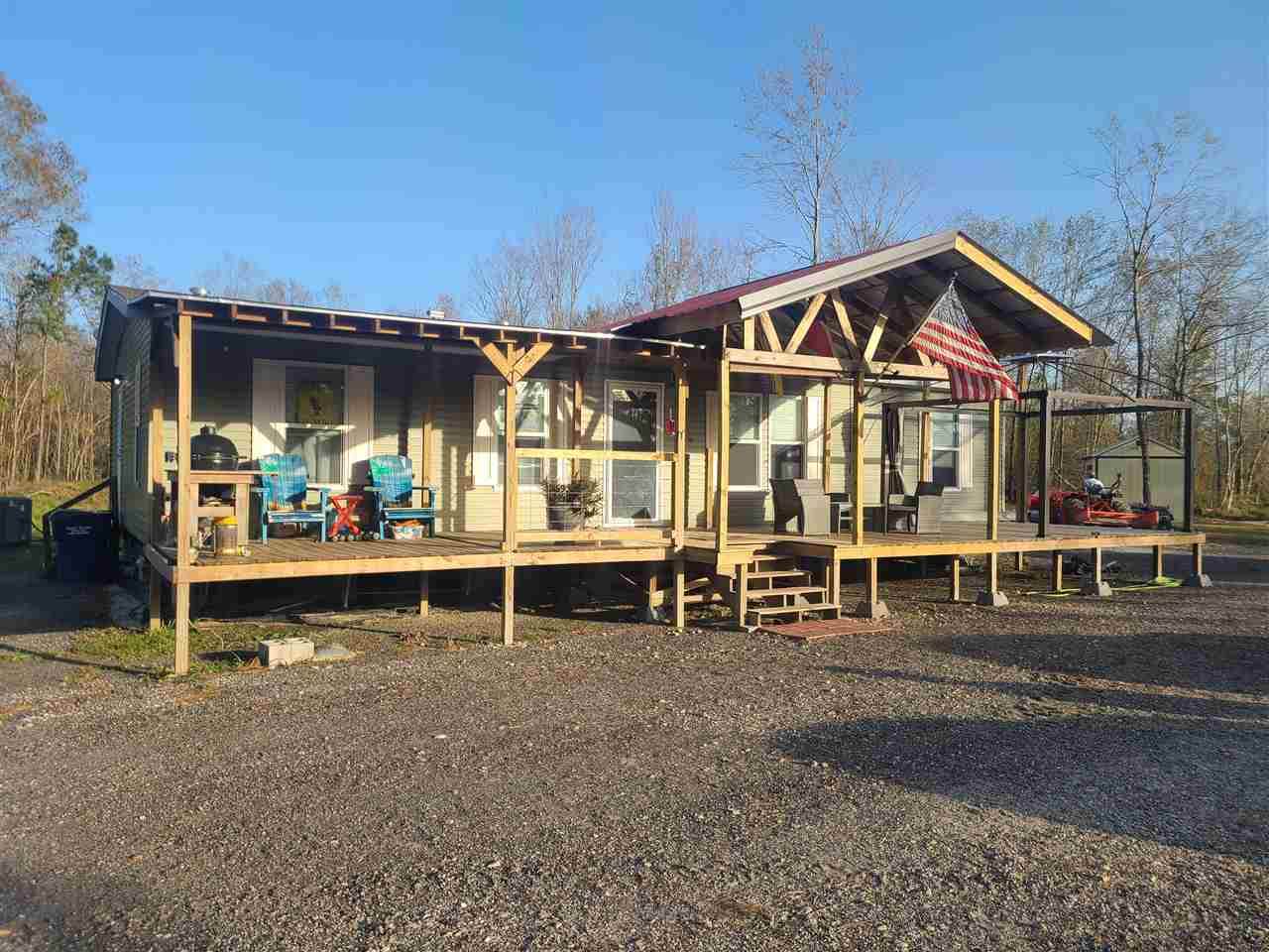 470 Private Road 8171 - Photo 1