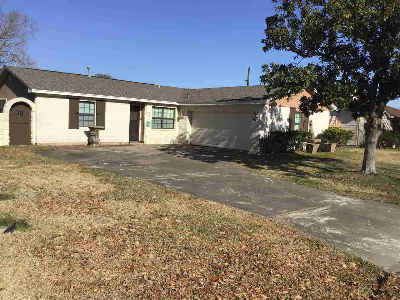 1216 Navasota Ave - Photo 1